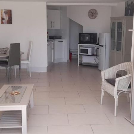 2 Beaux Appartements Vue Mer Plein Sud Calmes Bord Du Golf Valcros La Londe-les-Maures Luaran gambar